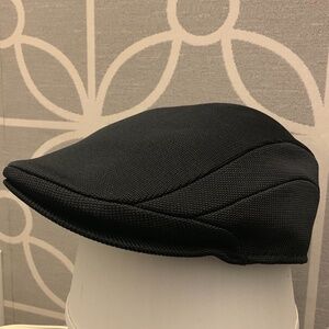 Kangol Peak Cap, Black "Tropic" Weave, US Large, Unisexy